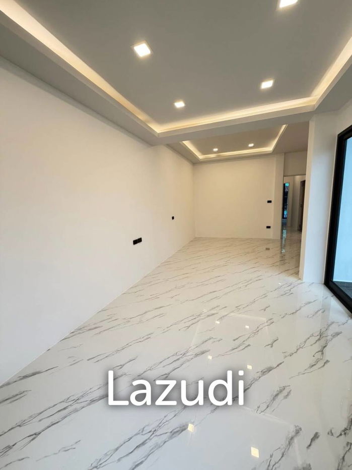 รูป ทาวน์โฮม 4 ห้องนอน 4 ห้องน้ำ ใกล้ถนนคนเดิน - รูปที่ 9/30