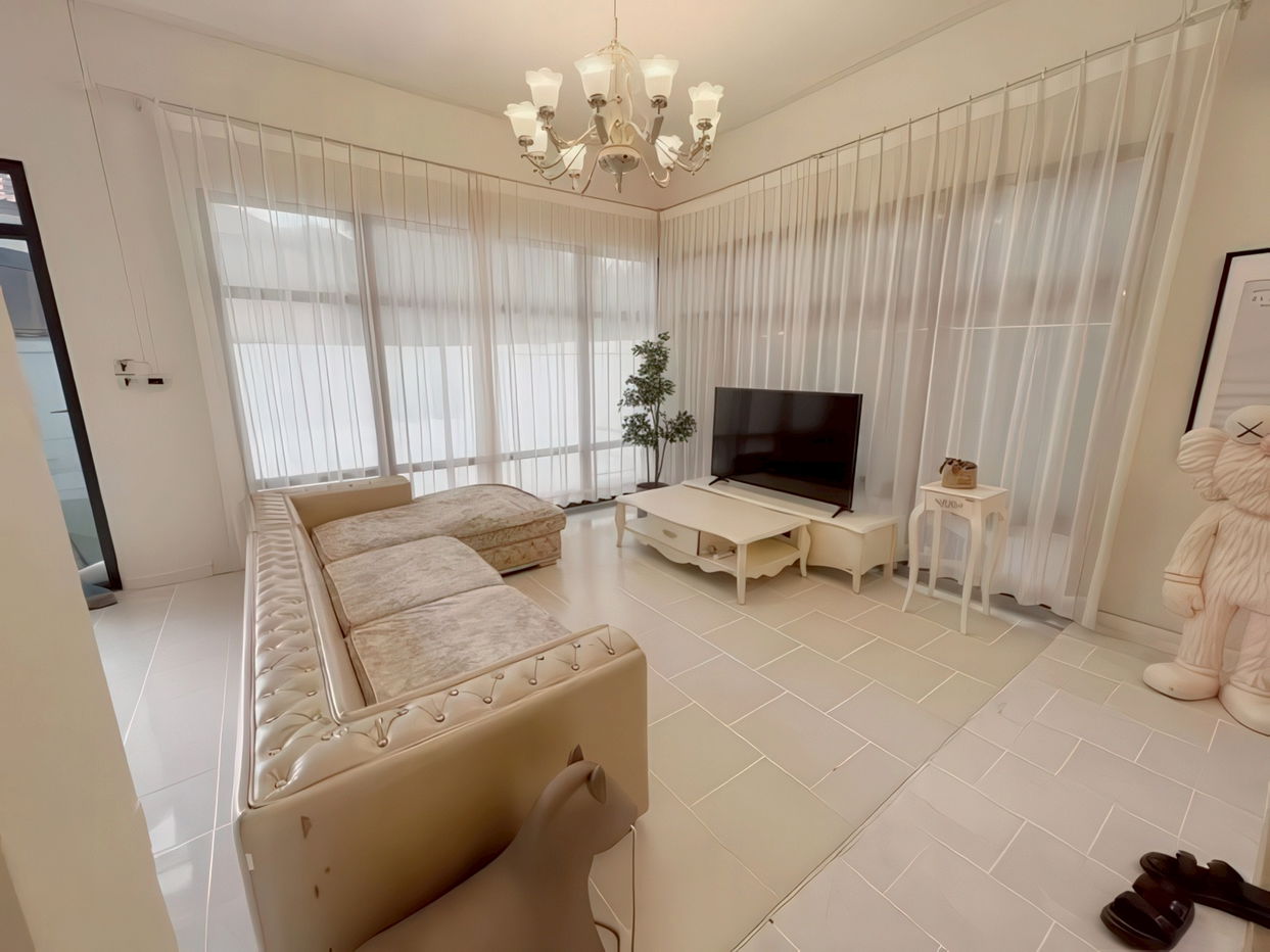 picture Modern Single House for Sale in Huay Yai - 2/11