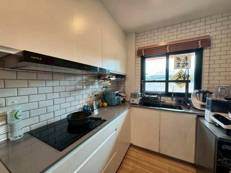 picture Two-Story Modern Villa for Sale in East Pattaya - 4/10