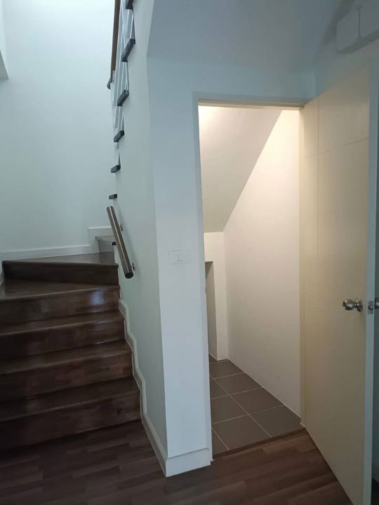 รูป ให้เช่าบ้านสวย ใจกลางเมือง ทาวน์โฮม3ชั้น (เบล็สทาวน์) Bless Town รามอินทรา 127  - รูปที่ 11/17