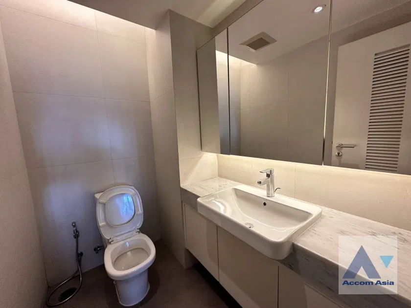 รูป 🔼🔽 AccomA 📩 Elegant family-friendly condo with garden balcony (13000952) - รูปที่ 12/16