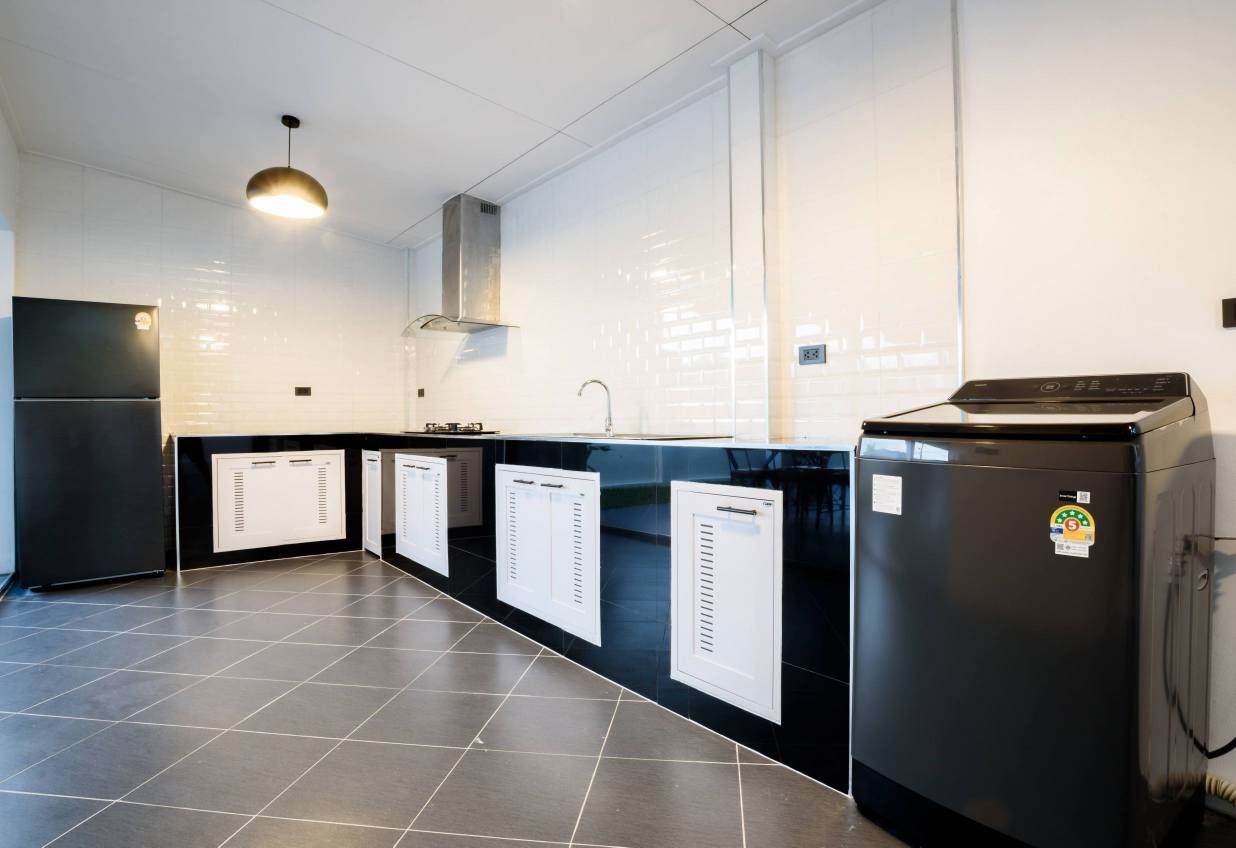 picture Modern 2-Storey House for Sale 3 Bedrooms in Sattahip - 7/16