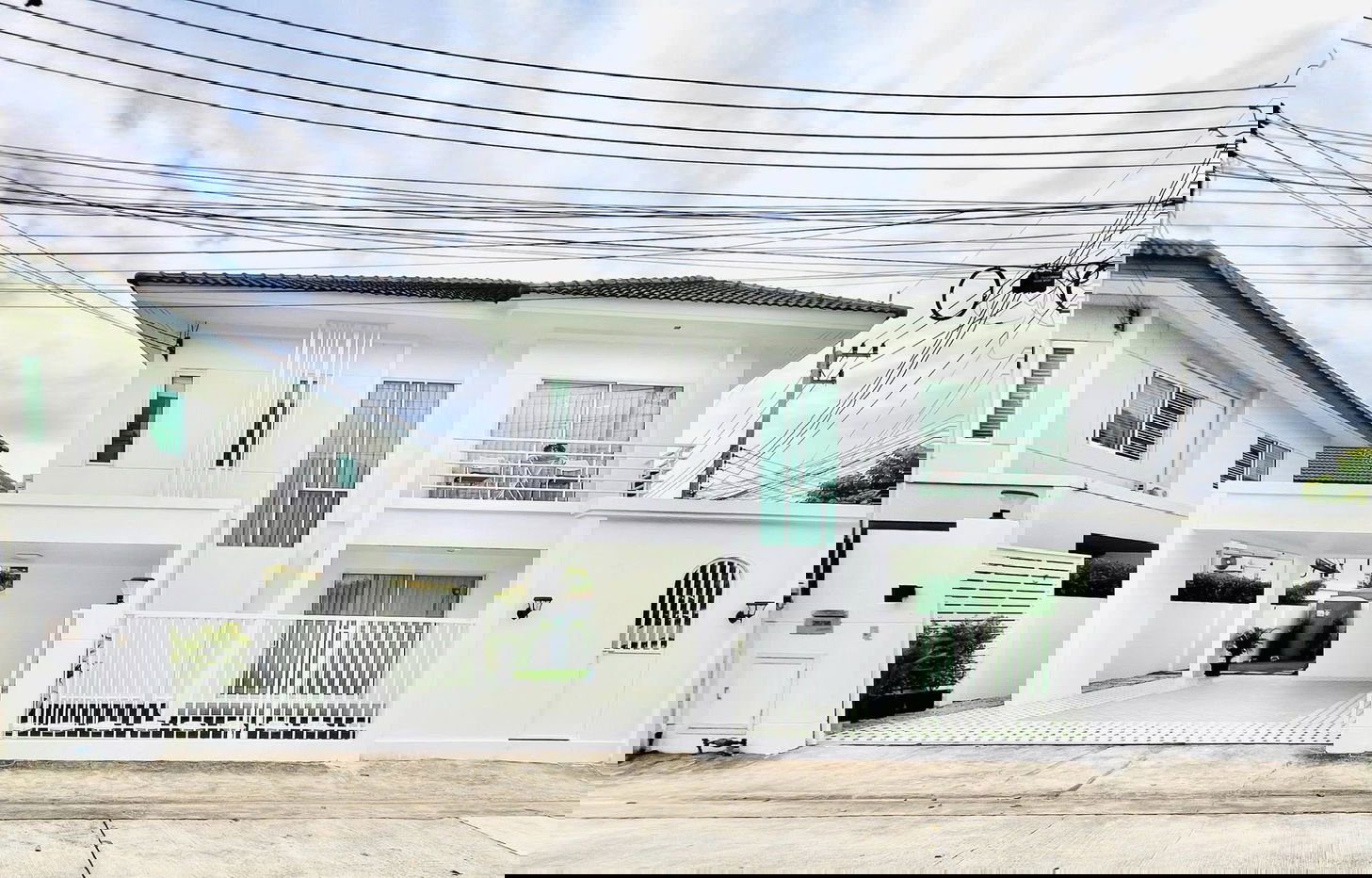 รูป ขายบ้านหลังมุม 2 ชั้นสไตล์โมเดิร์น ในชัยพฤกษ์ - รูปที่ 1/20