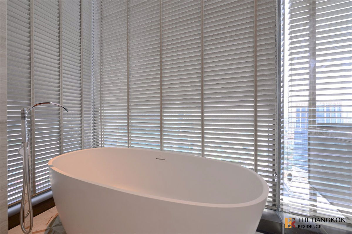 รูป 💎Ultra Luxury, ONE89 Wireless 💎- Elegant & Functional Space Near Mrt Lumphini - รูปที่ 16/22