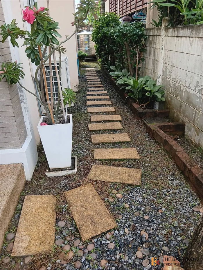 รูป Chuan Chuen Green Park ทำเลดีใกล้สถานีรถไฟฟ้าสายสีชมพู - รูปที่ 3/9