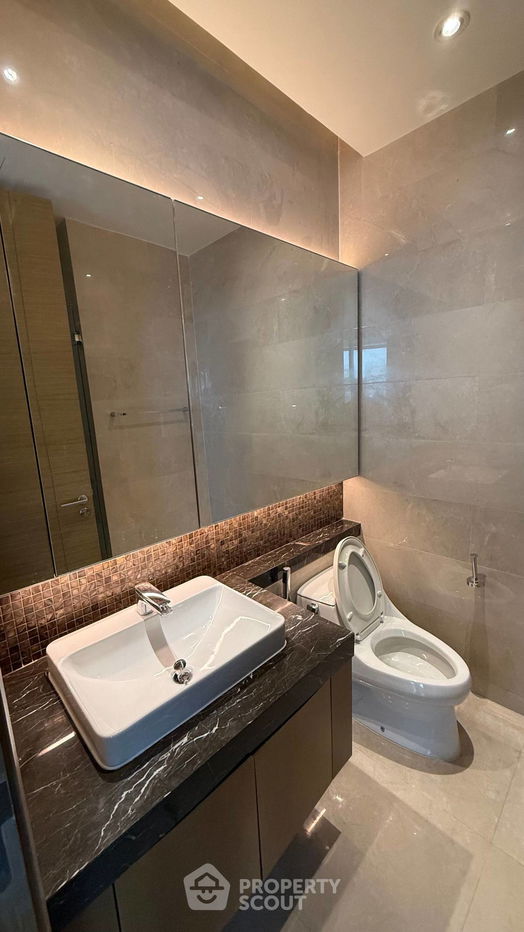 picture 2-BR Condo at Magnolias Ratchadamri Boulevard near BTS Ratchadamri (ID 1733128) - 11/11