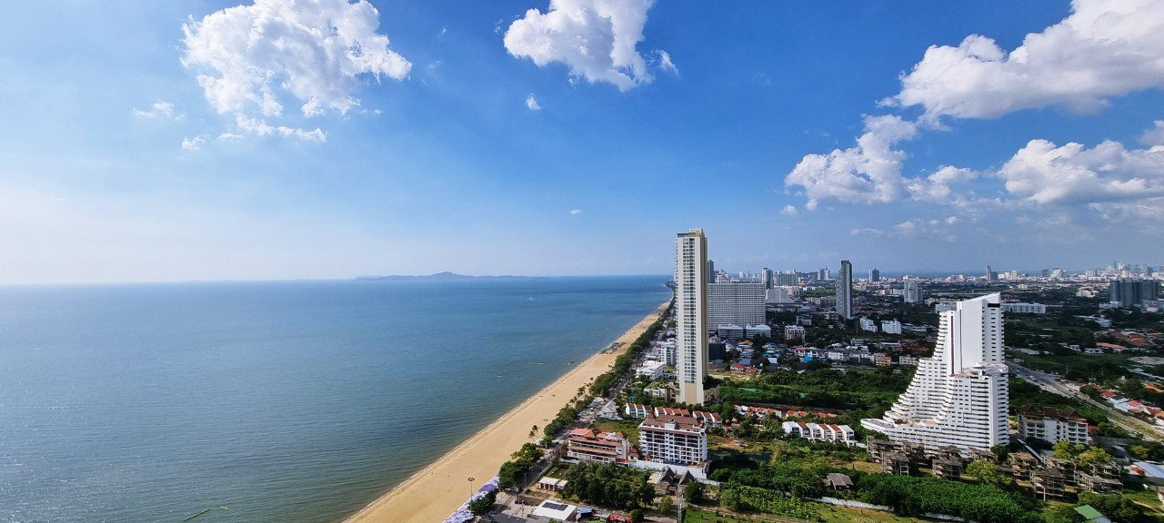 picture Aeras Beachfront 3 Bedrooms for Sale - 20/20