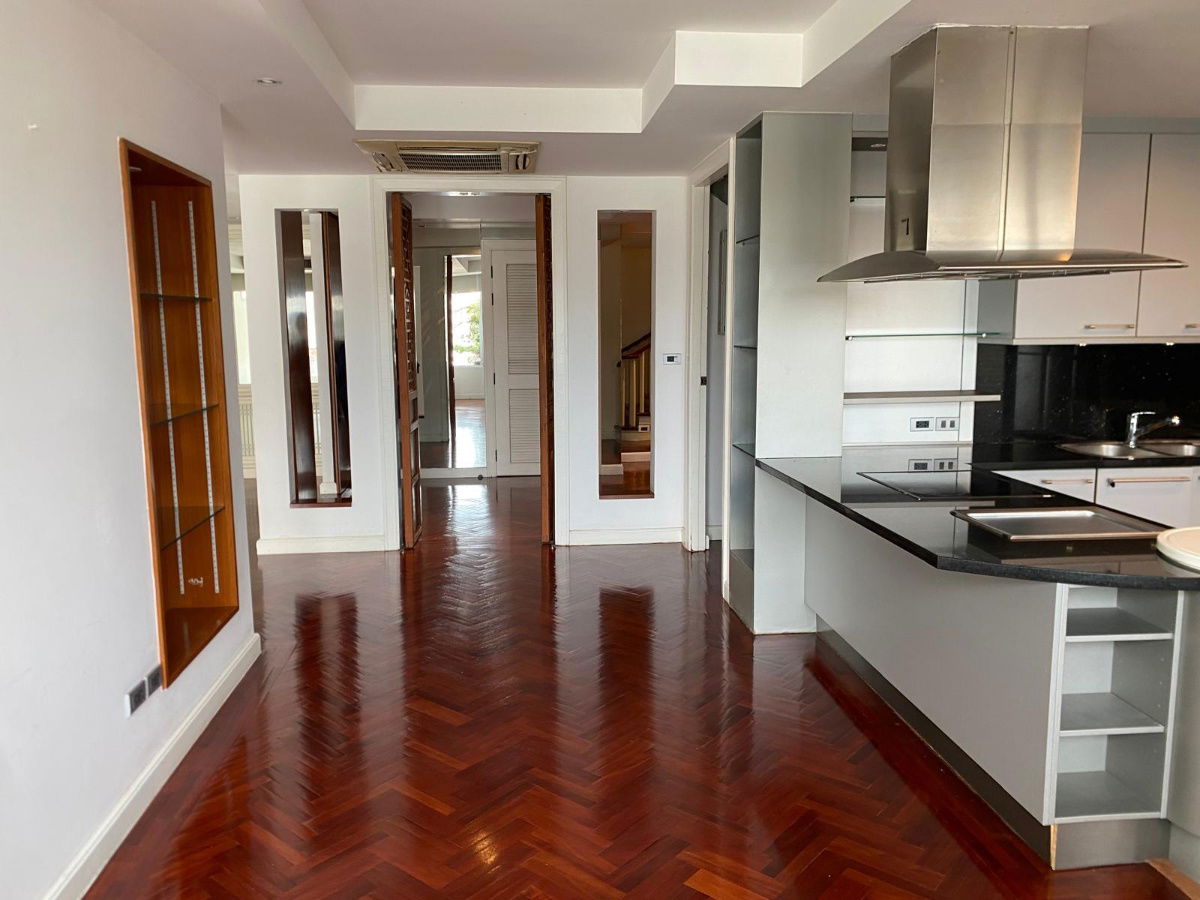 picture Spacious 2-Bedroom Condo for Sale at Supreme Elegance | Chong Nonsi–Sathorn - U5826843 - 1/15