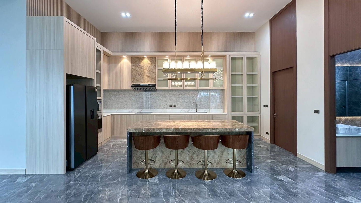 รูป วิลล่าหรูให้เช่าในพัทยาตะวันออก - รูปที่ 5/20