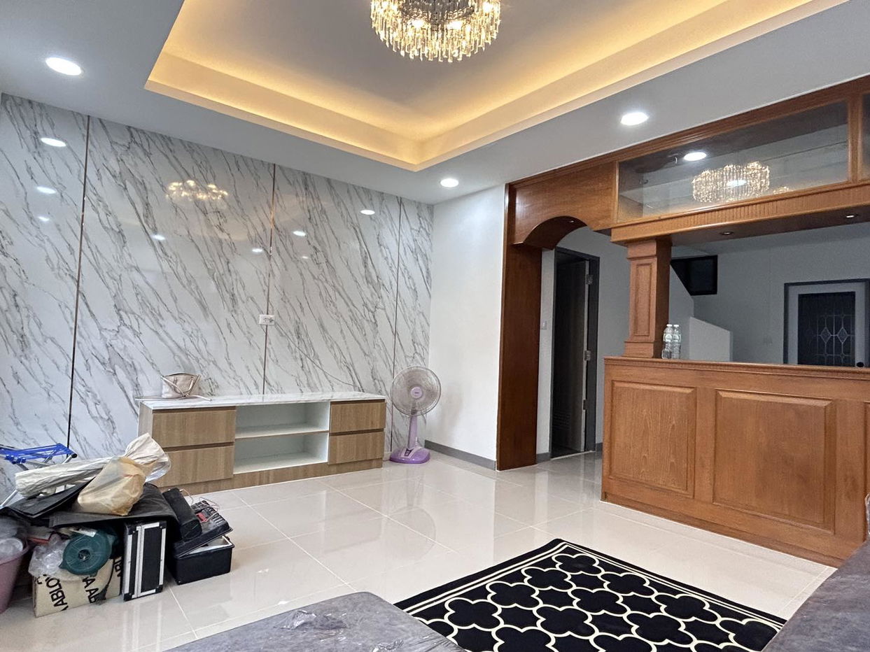 picture 2-Storey House for Sale in East Pattaya - 1/11