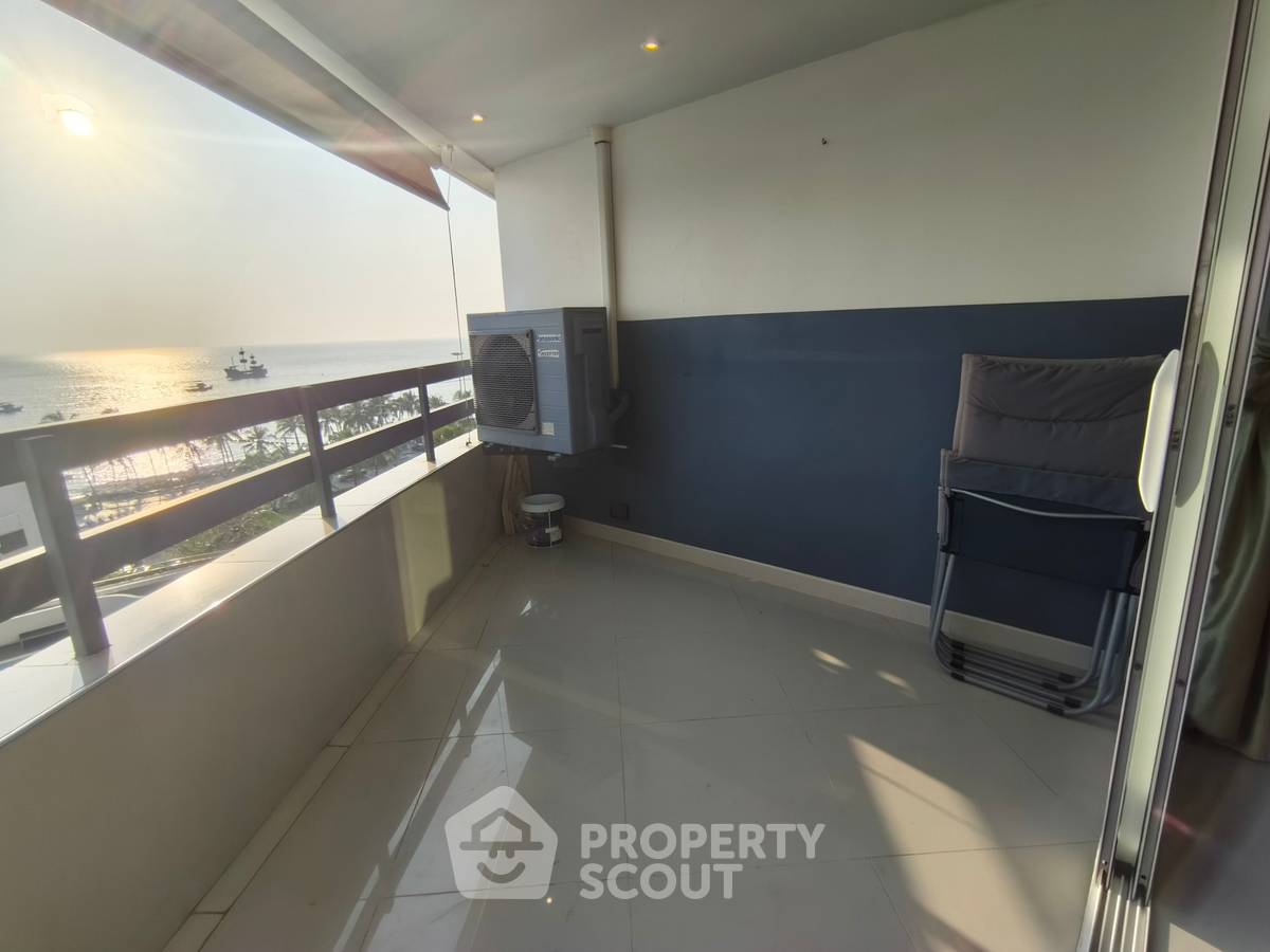 picture Studio Condo at Jomtien Plaza Condotel close to Jomtien Beach (ID 2462657) - 16/28