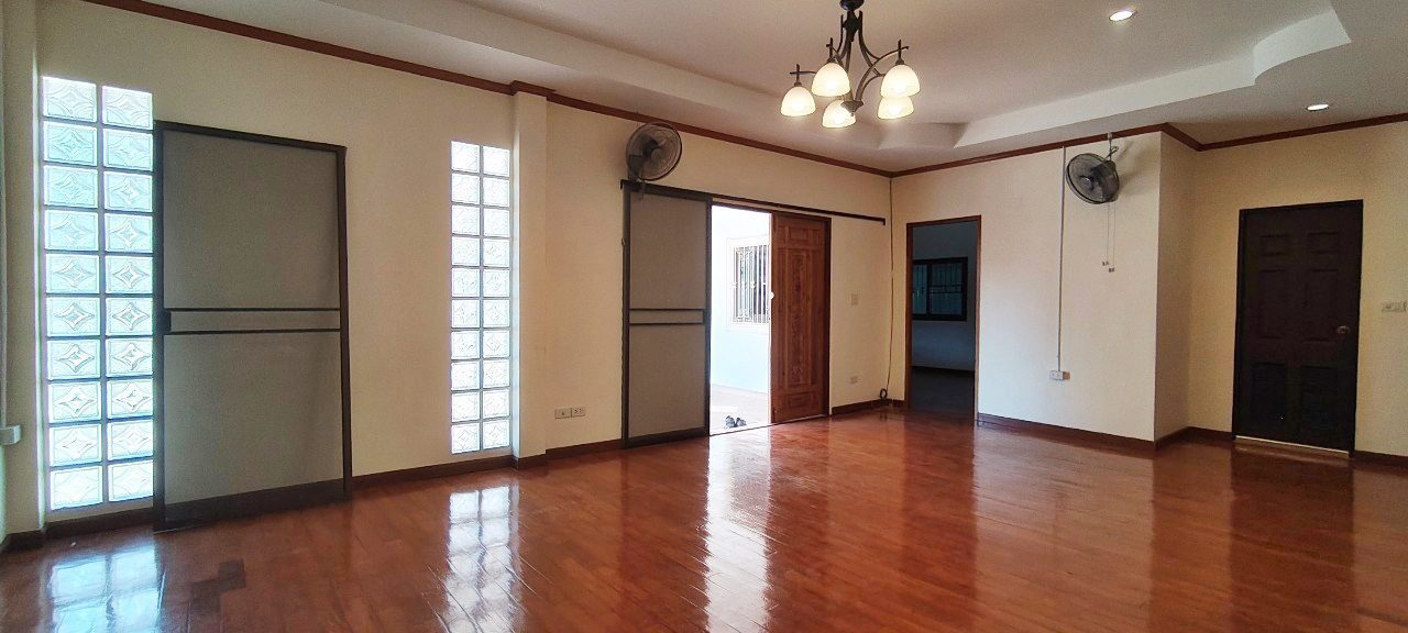 รูป ขายบ้าน 4 ห้องนอนในพัทยาใต้ - รูปที่ 5/19