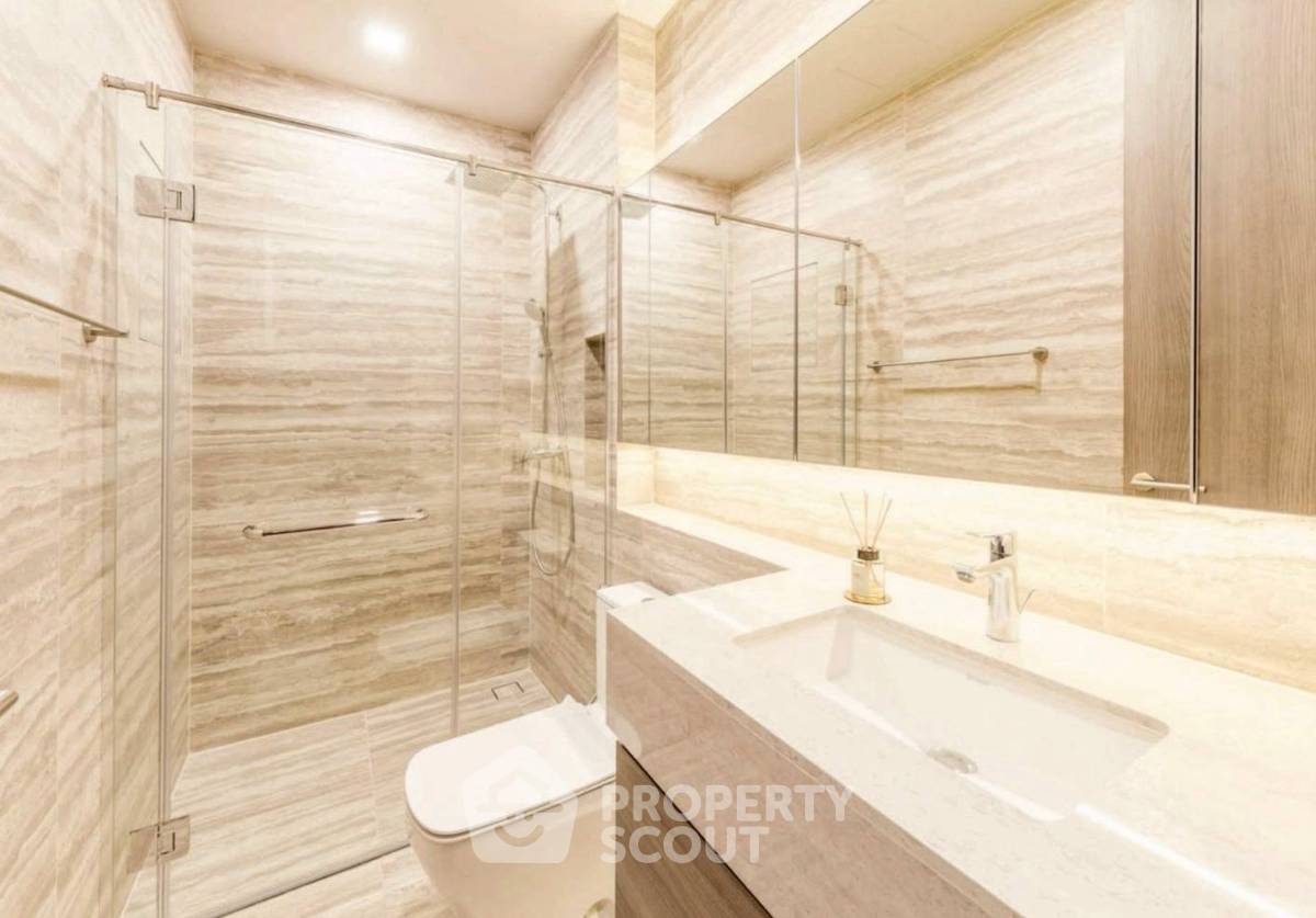 picture 2-BR Condo at Celes Asoke near MRT Sukhumvit (ID 2460447) - 3/12