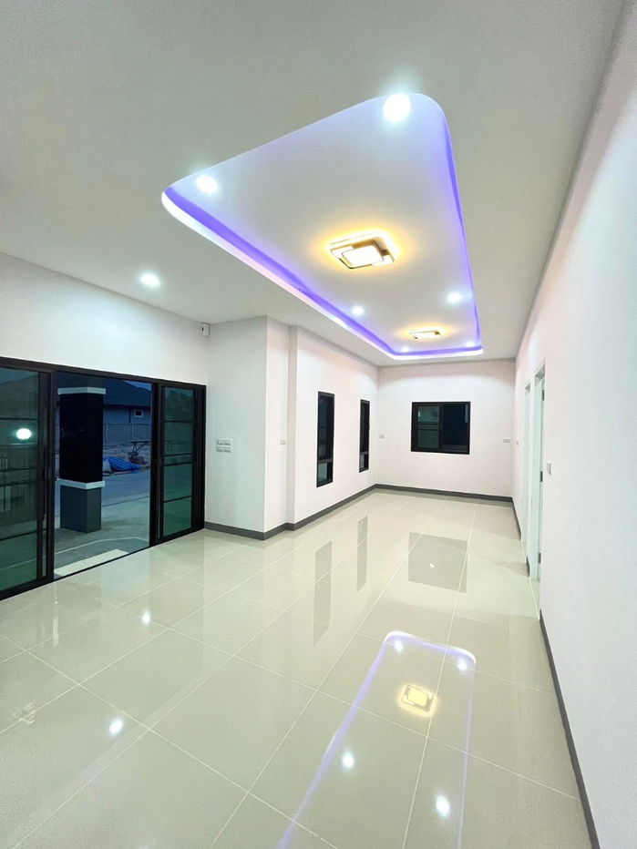 รูป ขายบ้านเดี่ยวชั้นเดียว  3 ห้องนอน  2 ห้องน้ำ  1 ห้องครัว  1 ที่จอดรถ - รูปที่ 4/11