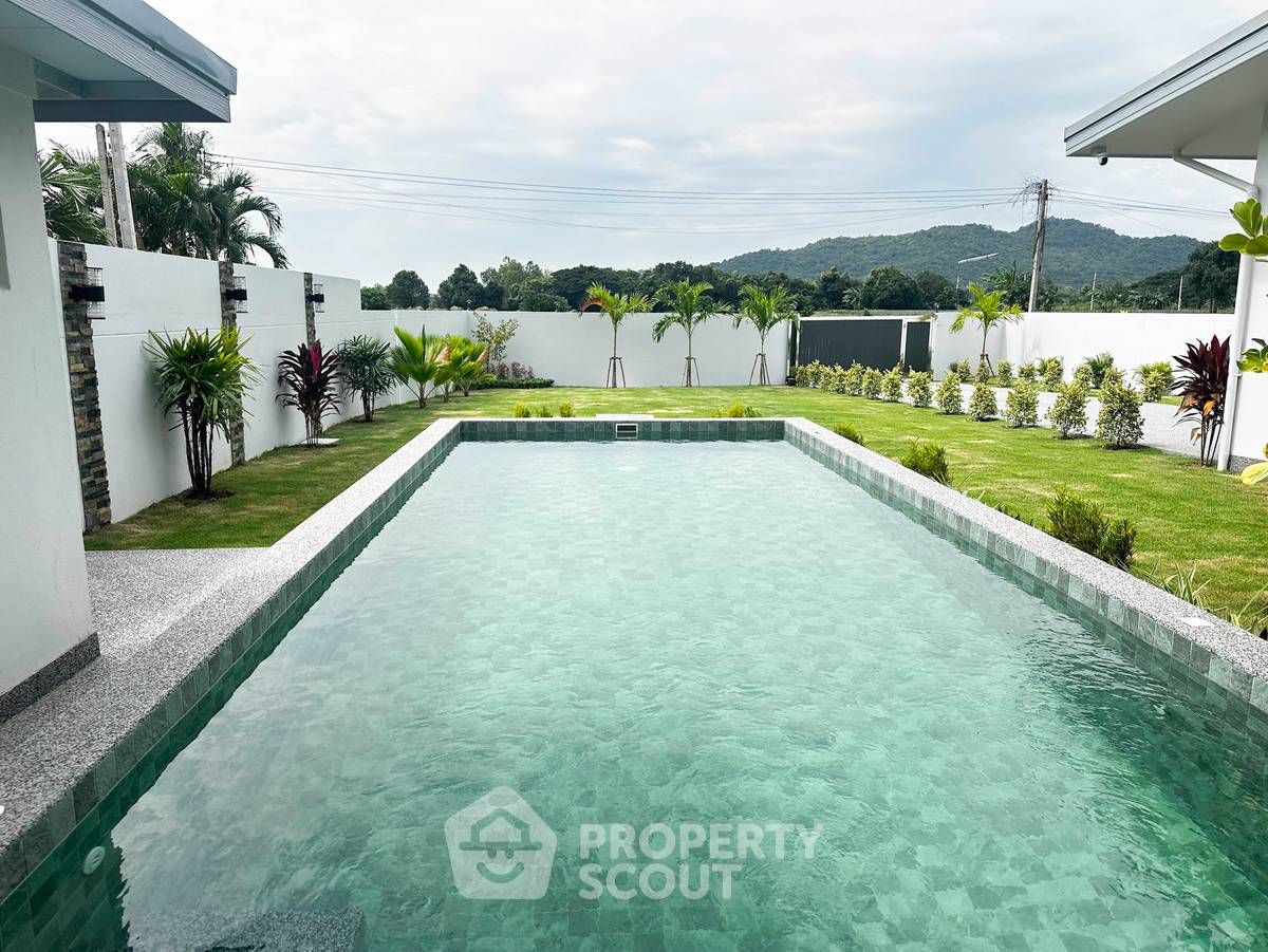 รูป วิลล่า 3-ห้องนอน ใน หินเหล็กไฟ (ID 2461735) - รูปที่ 27/30