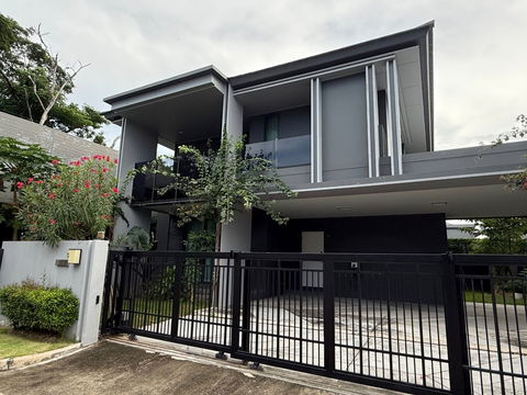 For Rent - Setthasiri Krungthep kreetha 2 , Luxury House 4 bedrooms 4 bathrooms