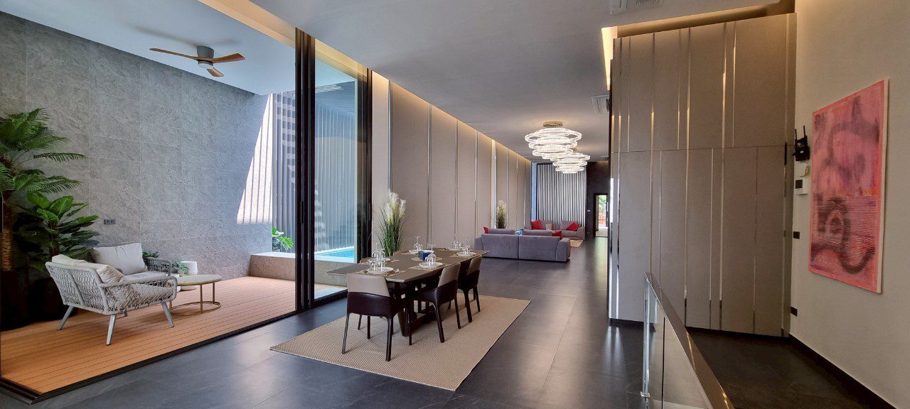 รูป วิลล่าพูลวิลล่าสุดหรูหรา 6 ห้องนอนบนเขาพระตำหนัก - รูปที่ 3/28