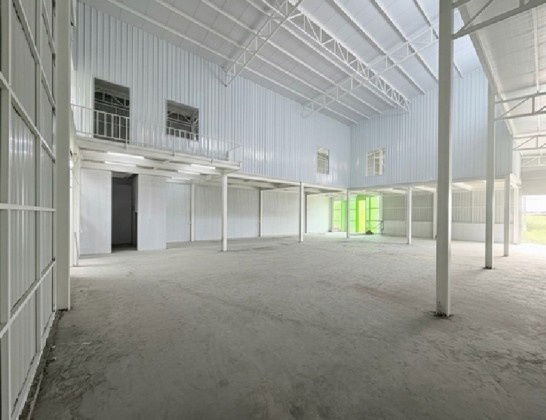 รูป ให้เช่าโกดังพร้อมสำนักงาน สร้างใหม่ ซอยร่มเกล้า ลาดกระบัง พื้นที่ใช้สอย 750 ตารางเมตร - รูปที่ 2/7