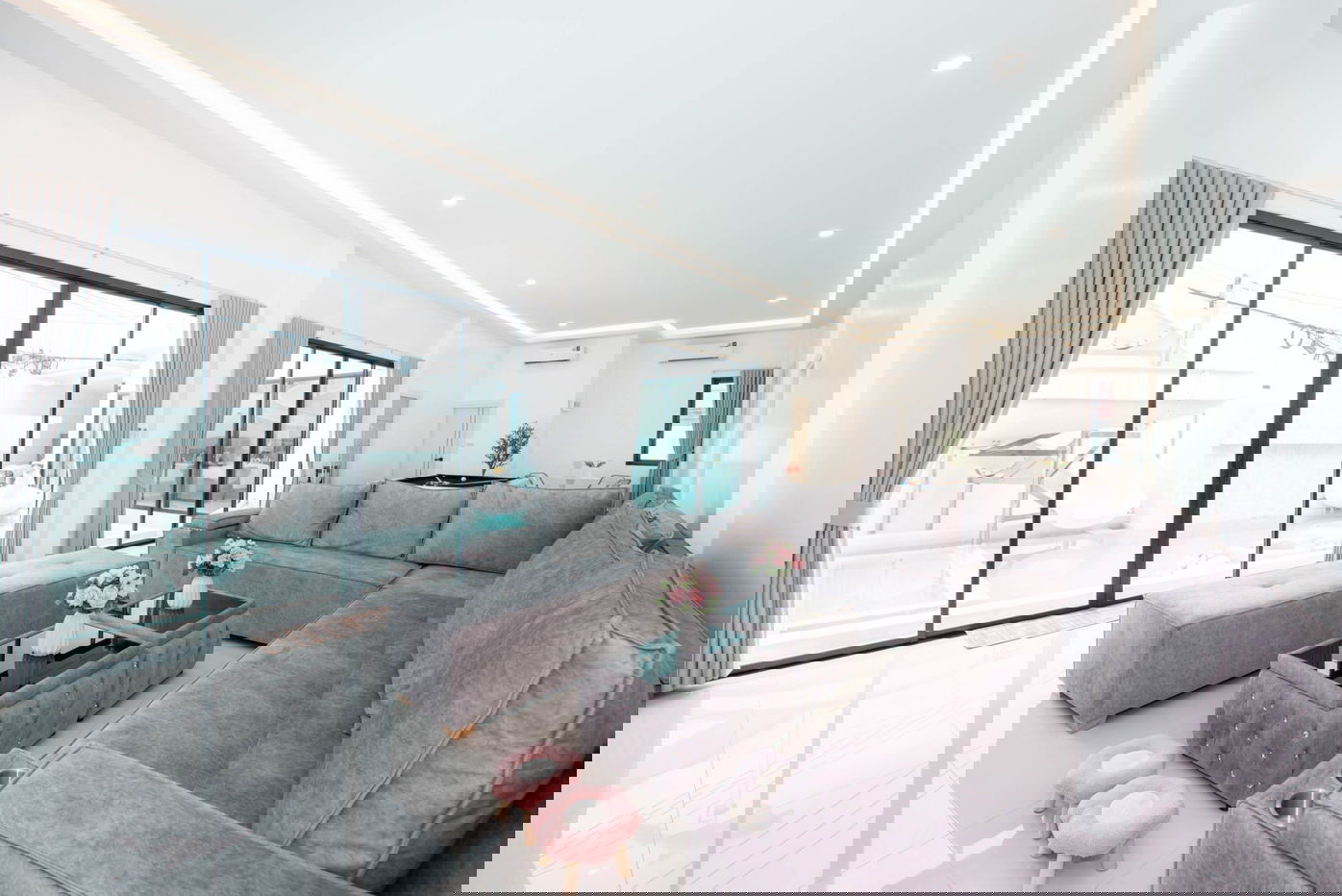 picture 5-Bedroom Pool Villa for Sale in Huay Yai - 6/9