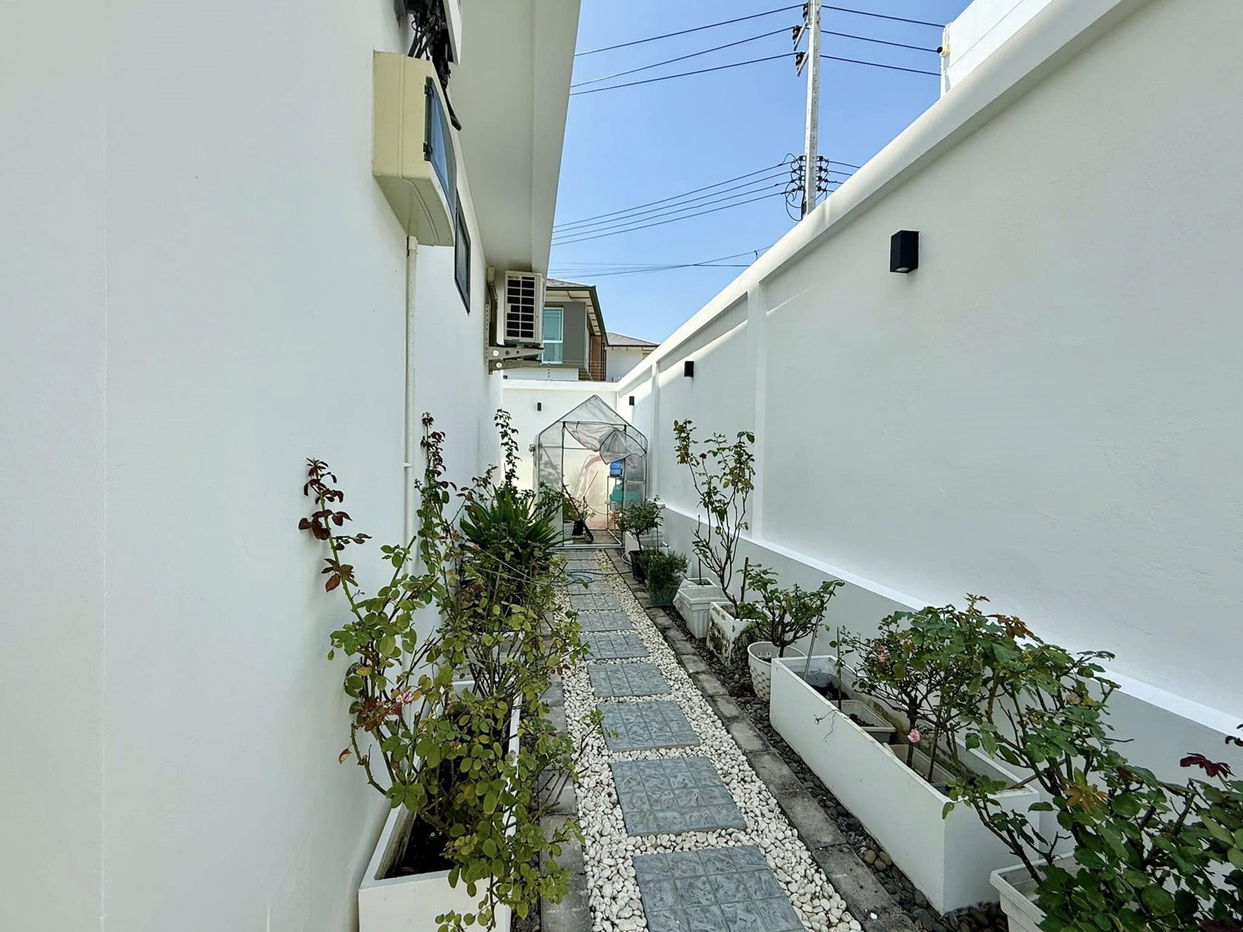 รูป ขายพูลวิลล่า 3 ห้องนอน สไตล์โมเดิร์น ในห้วยใหญ่ - รูปที่ 16/18