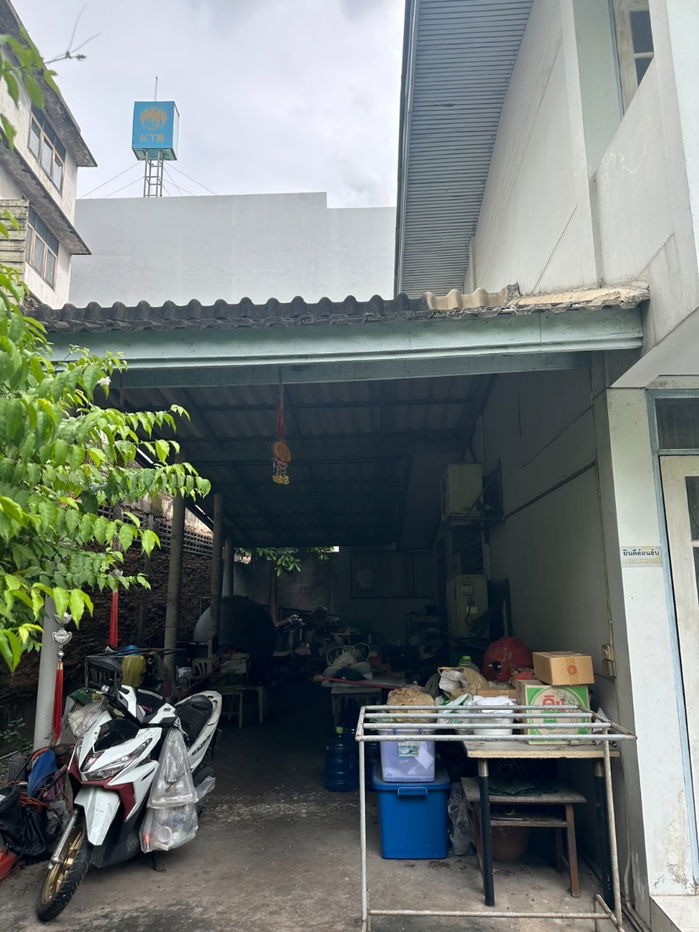 รูป 🏡✨ ขายบ้านเดี่ยว 2 ชั้น ครึ่งตึกครึ่งไม้สัก ซ.ติวานนท์ 3-1 | ใกล้ MRT สายสีม่วง | ที่ดินใหญ่ 181 ตร.วา - รูปที่ 4/5