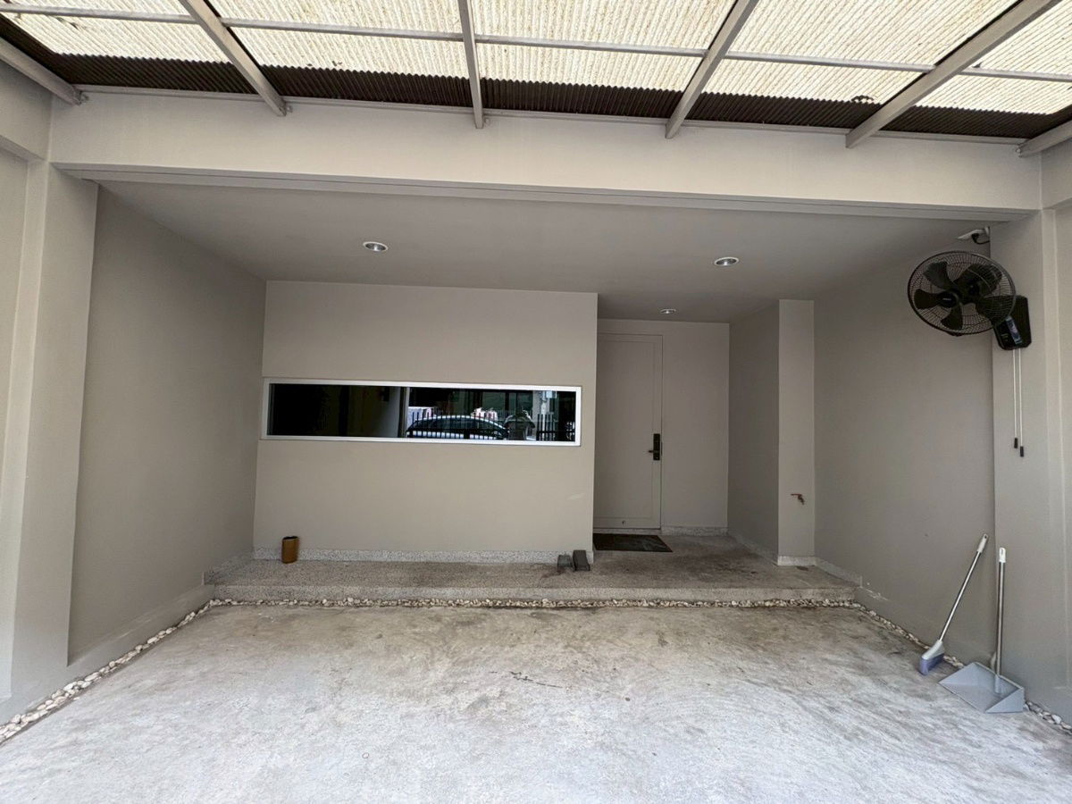 รูป เช่า ทาวน์โฮม 3 ชั้น ใกล้เดอะไนน์ พระราม 9 โนเบิล คิวบ์ พัฒนาการ สวยน่าอยู่ - รูปที่ 9/12