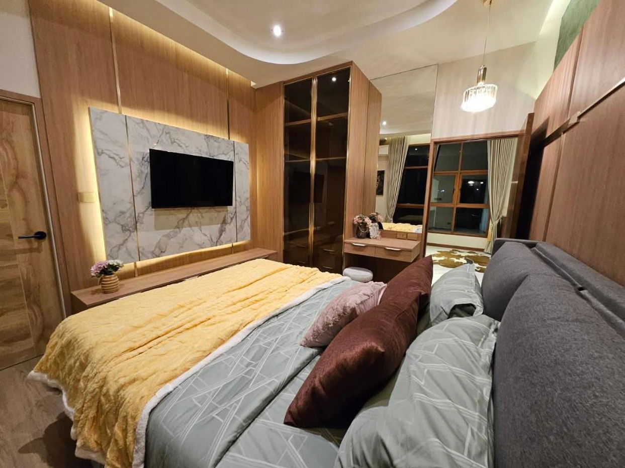 picture Luxury 5-Bedroom Pool Villa for Rent – Mabprachan, East Pattaya - 11/19