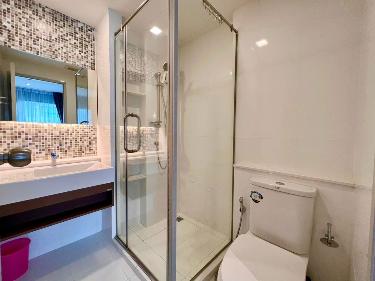 picture 🍀Condo For Rent Aspen Lasalle Near  MRT Srilasall Fully fernished Lease 9000- - 18/20