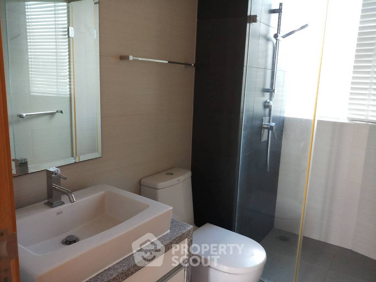 picture 2-BR Condo at Millennium Residence @ Sukhumvit Condominium near BTS Asok (ID 635593) - 23/24