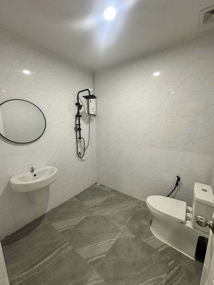 รูป Renovated 2-Bedroom Townhouse for Sale - รูปที่ 6/12