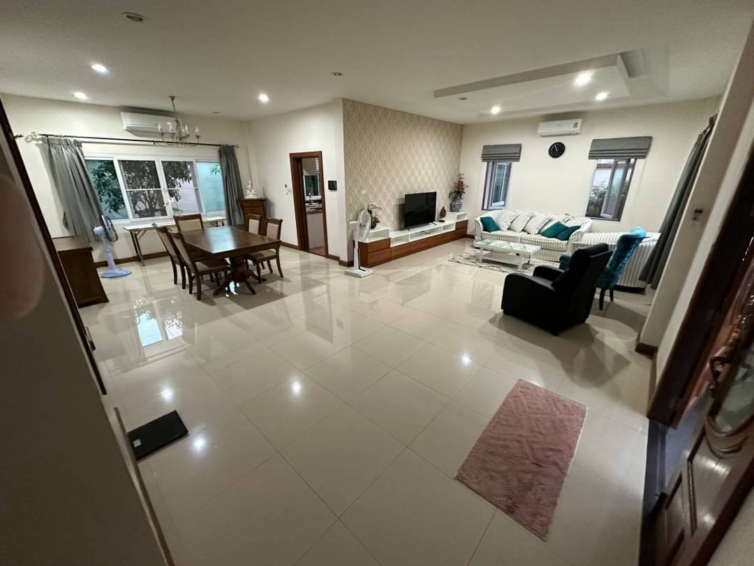 รูป ขายพูลวิลล่า บางเสร่ - รูปที่ 1/8