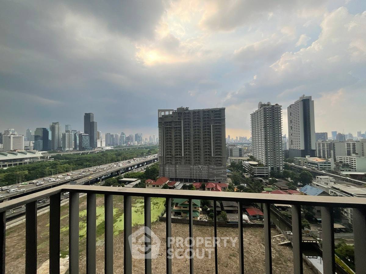 picture 2-BR Condo at Life Asoke - Rama 9 near MRT Phra Ram 9 (ID 1886857) - 10/10