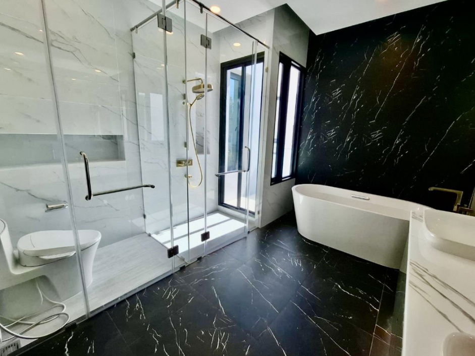 รูป [Duplicate]✨ ขายบ้านเดี่ยวหลังใหญ่ – The Master เอกมัย–รามอินทรา ที่ดิน 182 ตร.ว. | หลังมุม | ใกล้รถไฟฟ้าสายสีชมพู - รูปที่ 11/12