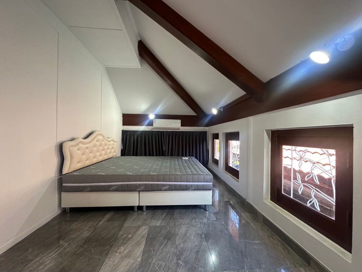 รูป วิลล่าสระว่ายน้ำ 7 ห้องนอนให้เช่า – ทัพพระยา - รูปที่ 5/13