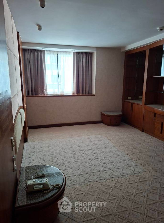 picture 3-BR Condo at President Park Condominium near MRT Queen Sirikit National Convention Centre (ID 2459081) - 5/13