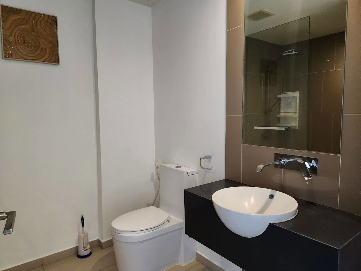 picture Zire Wongamat – 2-Bedroom condominium for sale - 6/7