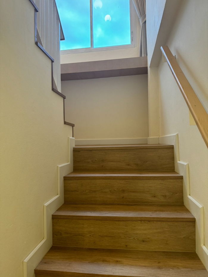 picture Two storey house for rent with 4 bedrooms,4 toilets and 1 kitchen.  - 8/41