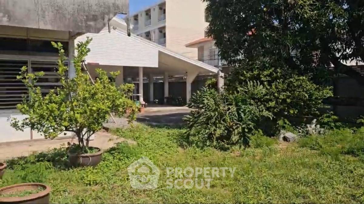 picture 182 m² Land for Sale in Din Daeng (ID 2462506) - 7/8