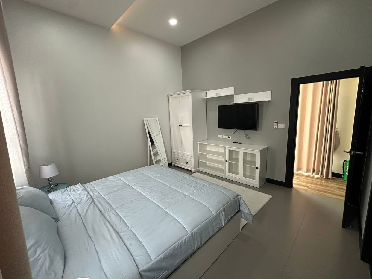 รูป วิลล่าสระว่ายน้ำ 3 ห้องนอนให้เช่า ในทำเลสยามคันทรีคลับ - รูปที่ 11/15