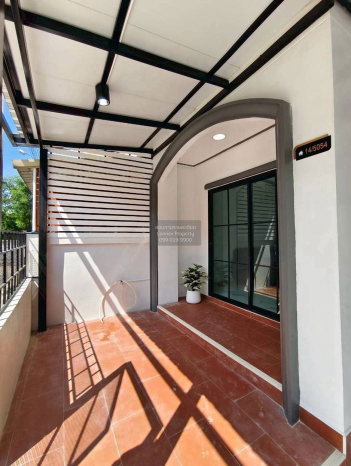 รูป ขายทาวน์เฮ้าส์/ทาวน์โฮม  บัวทองธานี เฟส 15 รีโนเวทใหม่ บางบัวทอง บางบัวทอง นนทบุรี CX-138971 ✅ ทักไลน์ @connexproperty ตอบทันที ทีมงานมืออาชีพ ✅  - รูปที่ 2/10
