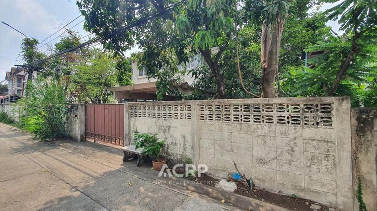 Land for sale, 99 sq wah, Wang Thonglang