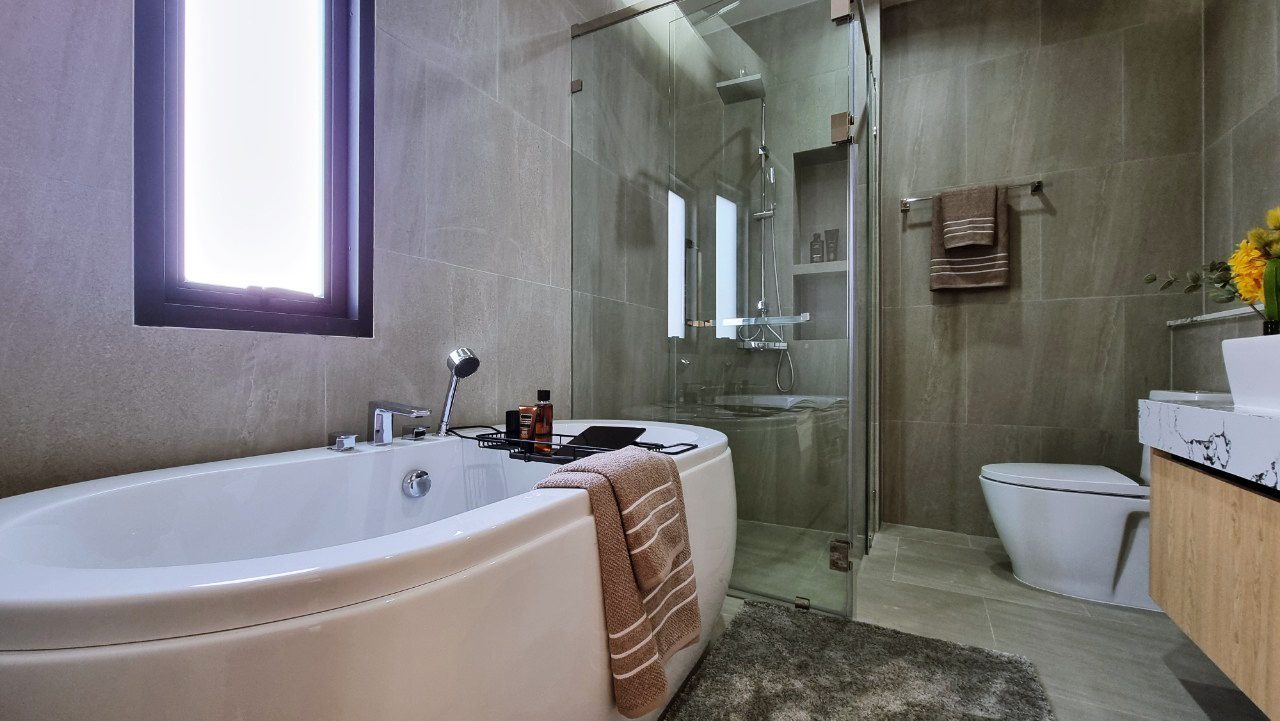 picture Luxury Vista Villa in South Pattaya for Sale - 22/24