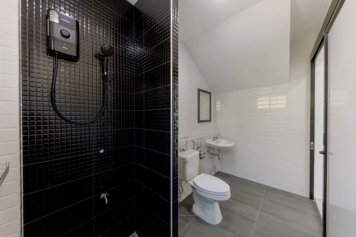 รูป ขายบ้านเดี่ยวสองชั้น 3 ห้องนอน 3 ห้องน้ำ 1 ห้องครัว 2 ที่จอดรถ - รูปที่ 23/30