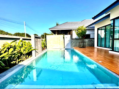 บ้านเดี่ยว ชลบุรี : 4 Bedrooms Pool Villa in Huay Yai for Sale