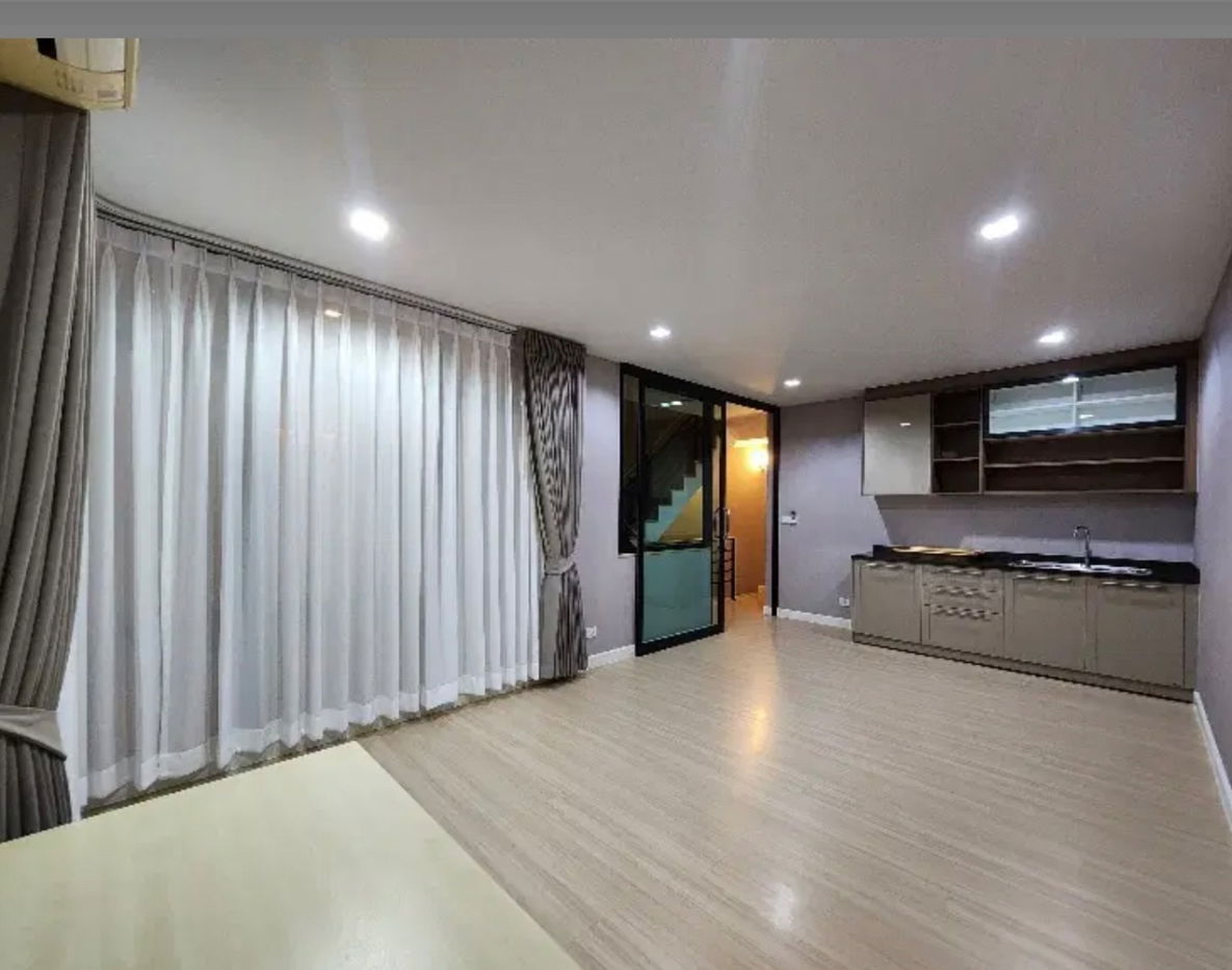 picture Townhouse for rent, 3 floors, Plex Bangna Village, beautiful, good location, near Mega Bangna shopping center. Interested, add Line @841qqlnr - 17/23