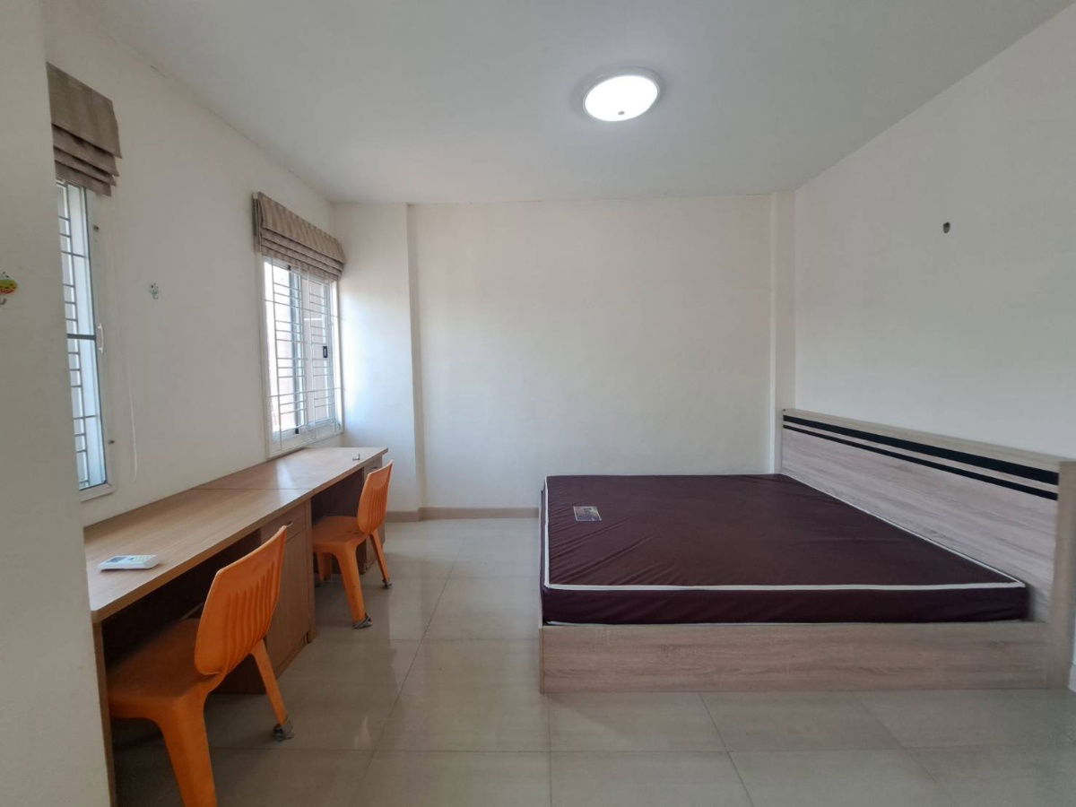 รูป ทาวน์เฮ้าส์ให้เช่าใกล้ม.บูรพา บางแสน - รูปที่ 13/25