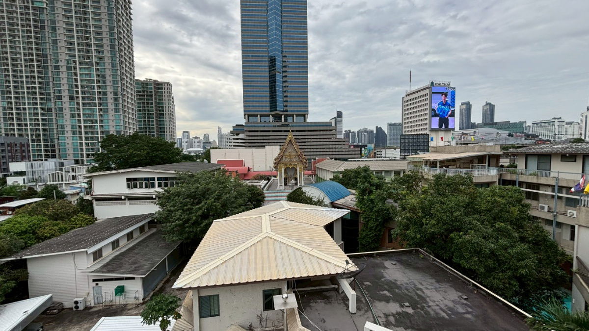 picture Commercial building for sale, 14 sq wah, good location on Petchburi Road. - 4/43