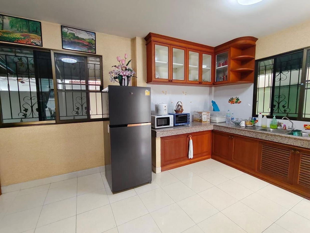 picture 4 Bedrooms Pool Villa in Thepprasit road - 5/10