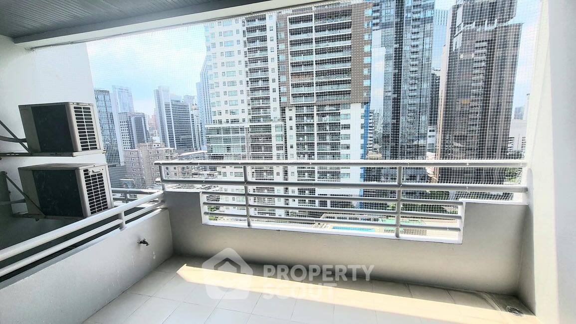 picture 2-BR Condo at Acadamia Grand Tower near BTS Phrom Phong (ID 1981494) - 13/18