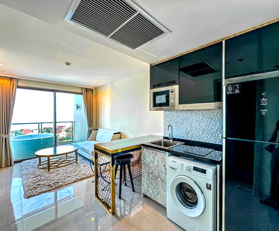 ขายคอนโด : The Riviera Monaco 1-Bedroom Condo for Sale in Na Jomtien